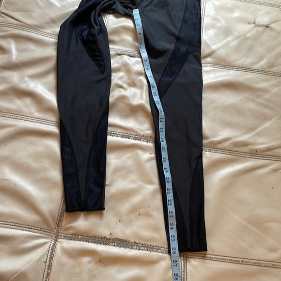 CW -X Women’s Endurance Generator Insulator Tharmal  Compression Tight M - Picture 9 of 13